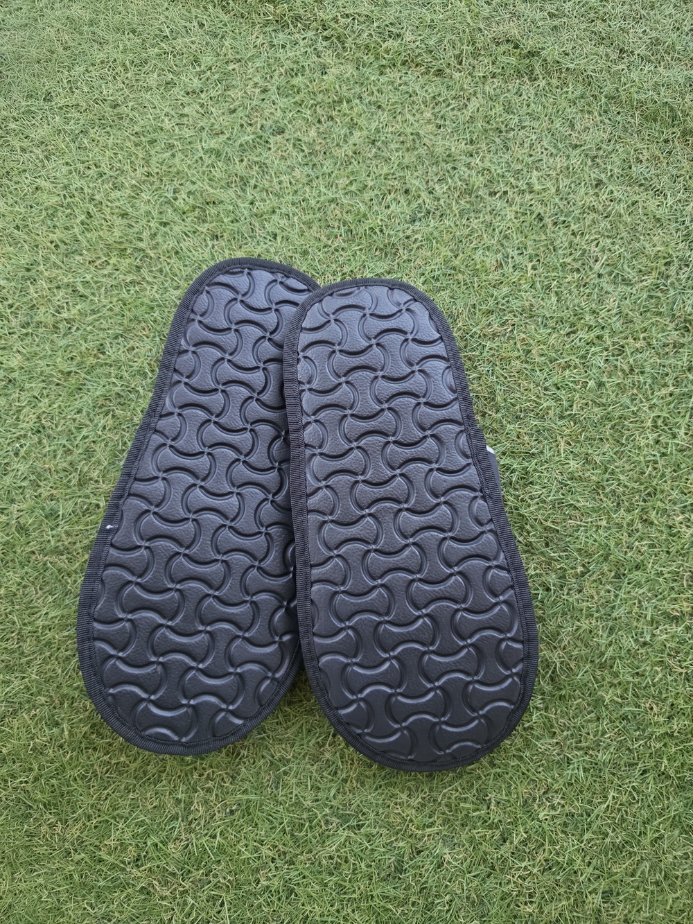 Black 'Pickles' Graphic Women's Slide Slippers - Picture 4 of 5